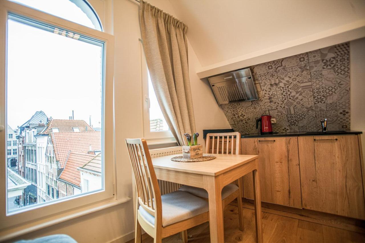 Apartment Luxury Riverside By Rikas